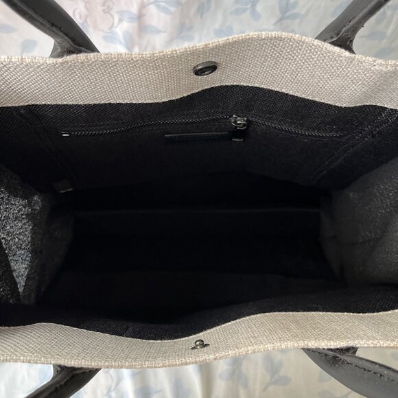 Yves Saint Laurent Vertical Left Bank Shopping Bag - Picture 4 of 6